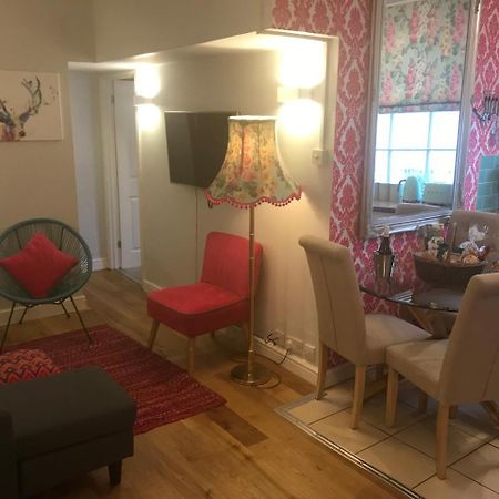 2 Bed, Ground Floor Bijou Georgian City Apartment باث المظهر الخارجي الصورة