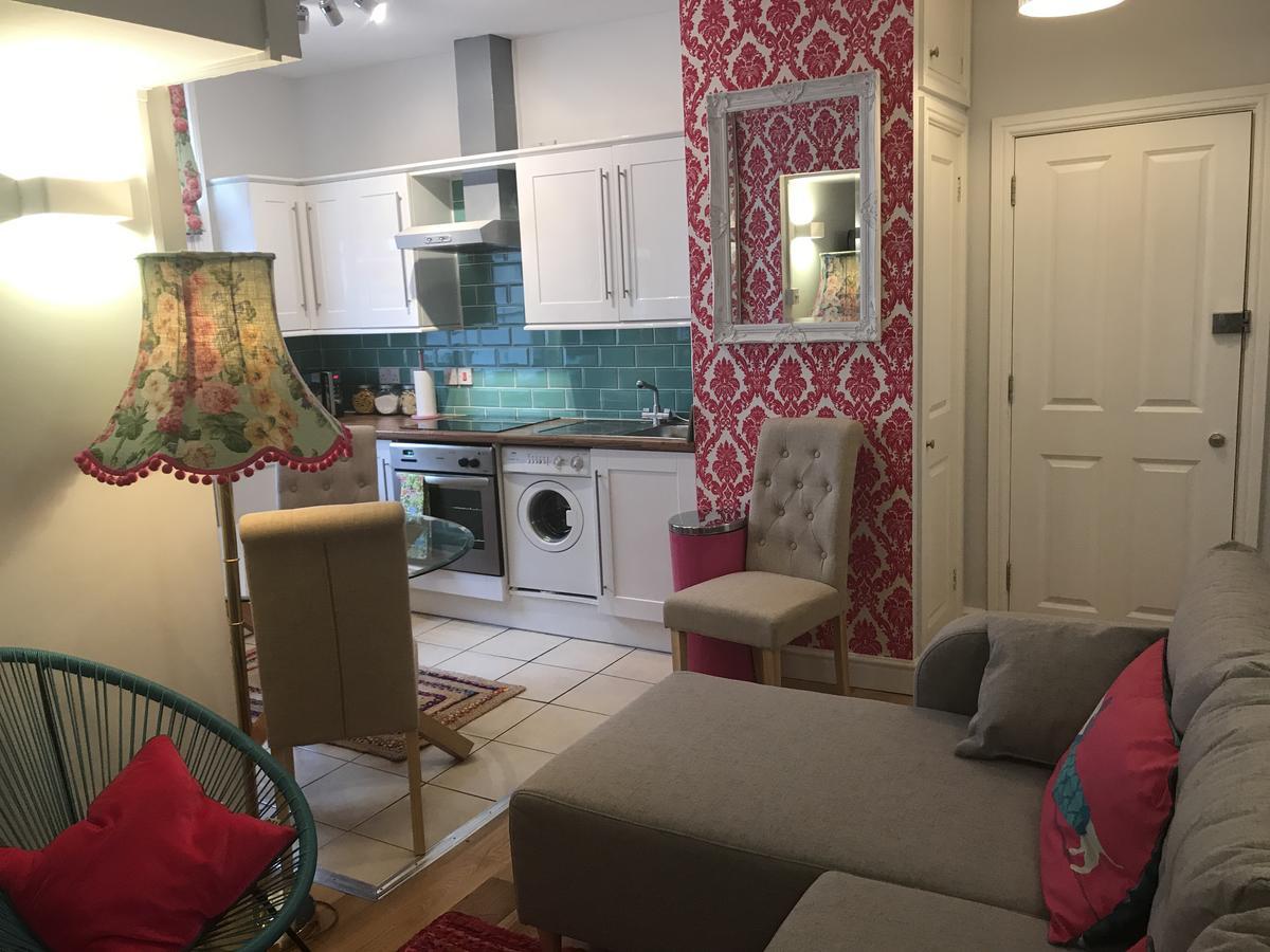 2 Bed, Ground Floor Bijou Georgian City Apartment باث المظهر الخارجي الصورة